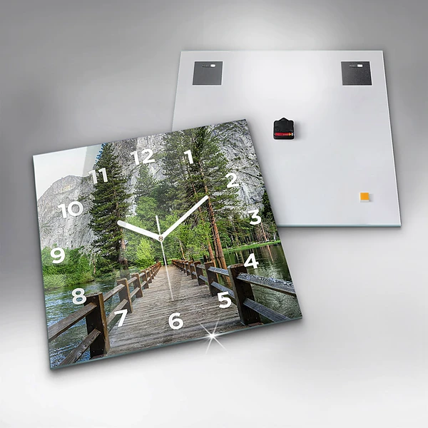 Wanduhr modern quadratisch Yosemite Holzbrücke