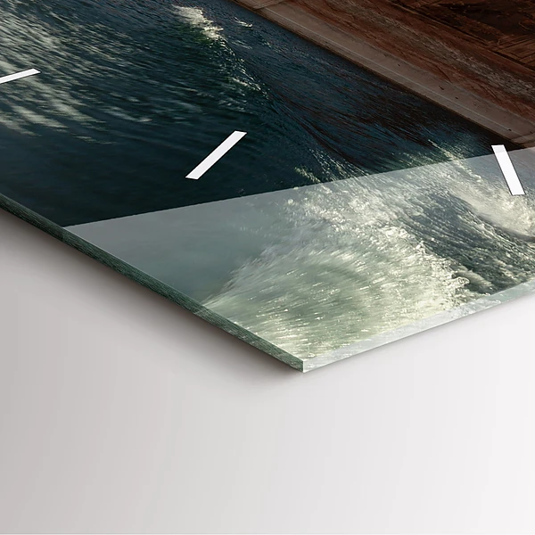 Wanduhr quadratisch mit motiv Person auf Wasserskiern