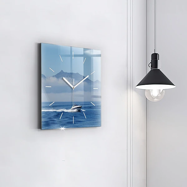 Wanduhr quadratisch Schwimmendes Boot auf dem Meer