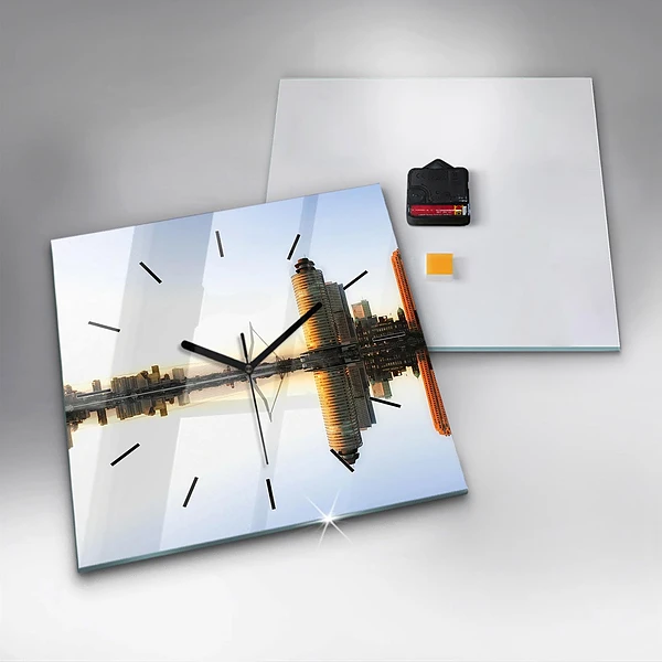 Wanduhr quadratisch mit motiv Stadt am Fluss
