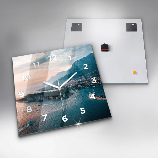 Wanduhr modern quadratisch Insel in Kroatien