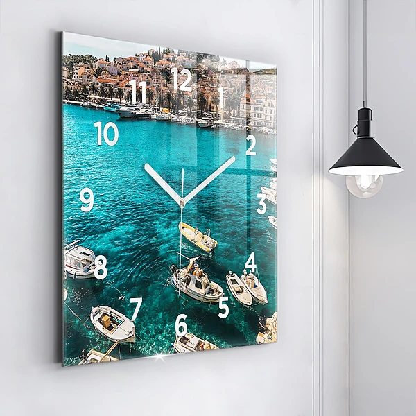 Wanduhr quadratisch Boote in Kroatien