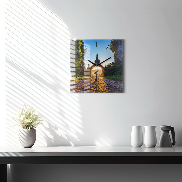 Wanduhr modern quadratisch Surat Thani Park in Thailand