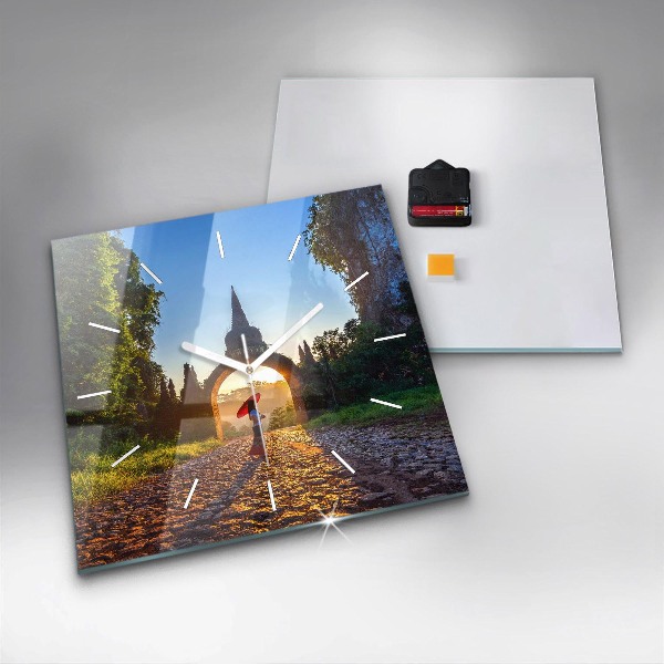 Wanduhr modern quadratisch Surat Thani Park in Thailand