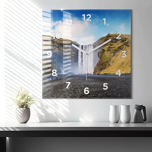 Wanduhr modern quadratisch Wasserfall in Island