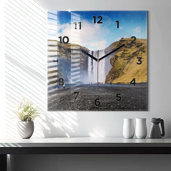 Wanduhr modern quadratisch Wasserfall in Island