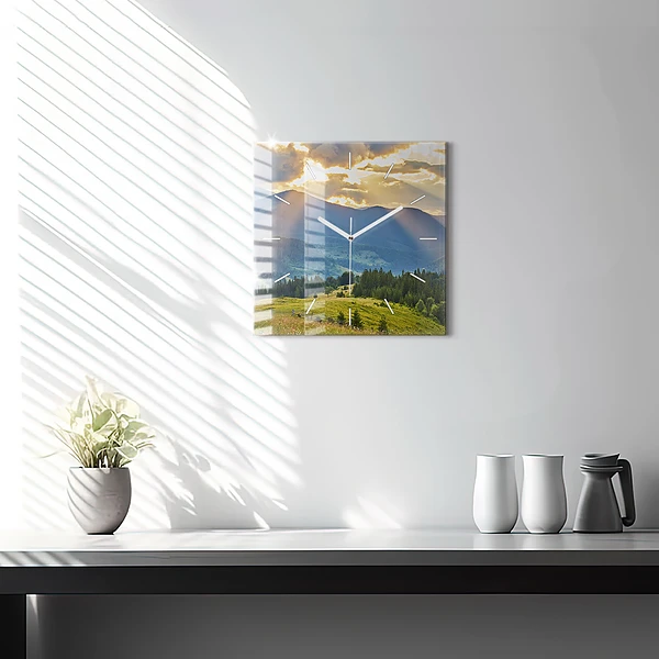 Wanduhr quadratisch Landschaft mit Wäldern