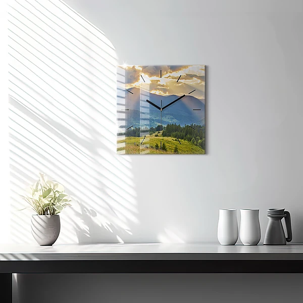 Wanduhr quadratisch Landschaft mit Wäldern