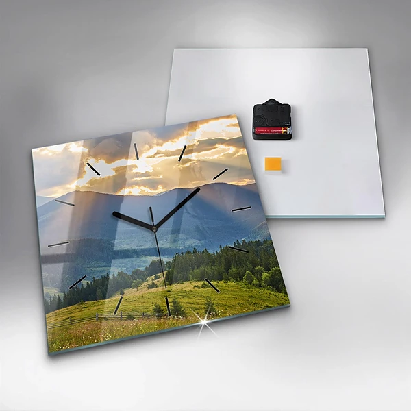Wanduhr quadratisch Landschaft mit Wäldern