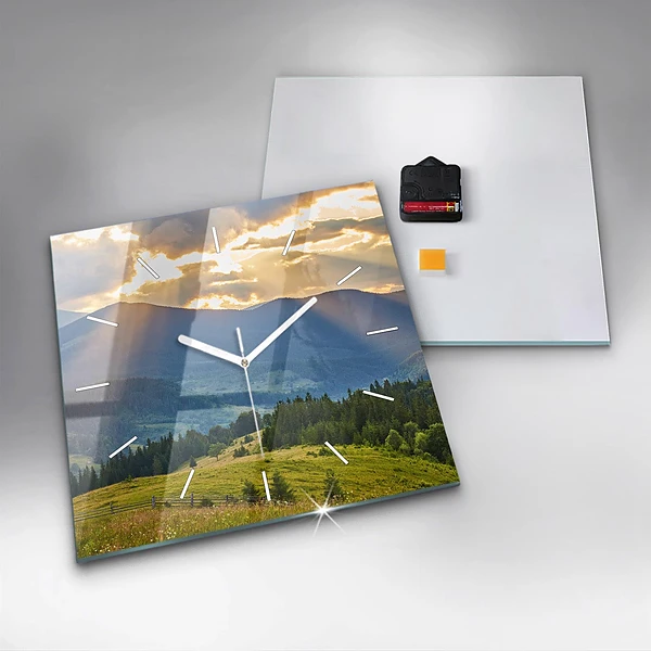 Wanduhr quadratisch Landschaft mit Wäldern