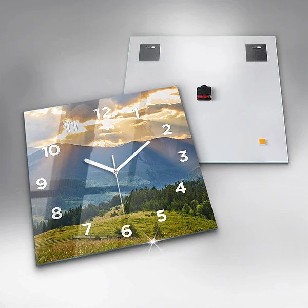Wanduhr quadratisch Landschaft mit Wäldern