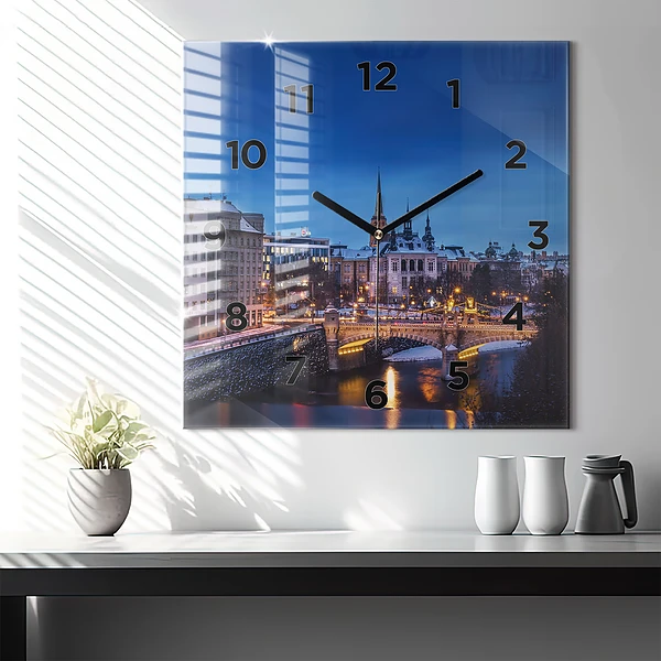 Wanduhr quadratisch mit motiv Panorama von Pilsen