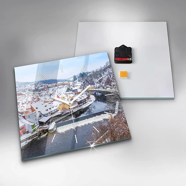 Wanduhr modern quadratisch Panorama einer Stadt im Winter