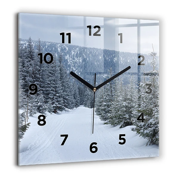 Wanduhr modern quadratisch Tschechisches Riesengebirge im Winter