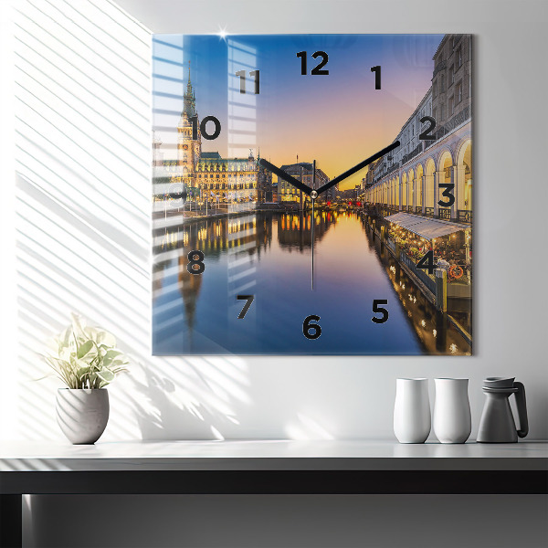 Wanduhr quadratisch Hamburger Rathaus