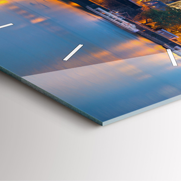 Wanduhr quadratisch Ansicht des Rathauses