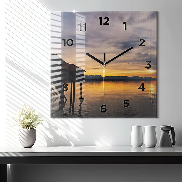 Wanduhr quadratisch mit motiv Sonnenuntergang über einem See