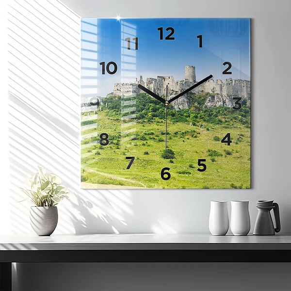 Wanduhr quadratisch mit motiv Zipser Burg in der Slowakei
