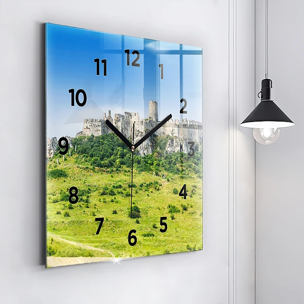 Wanduhr quadratisch mit motiv Zipser Burg in der Slowakei