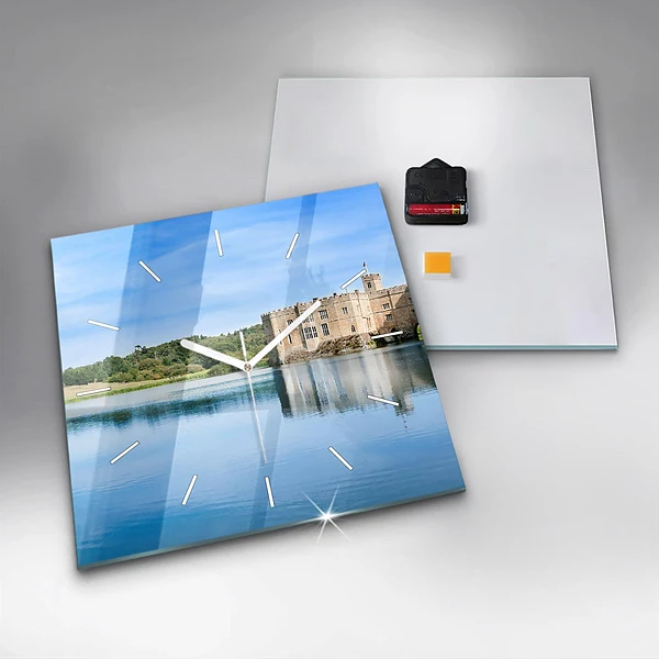 Wanduhr modern quadratisch Schloss Leeds