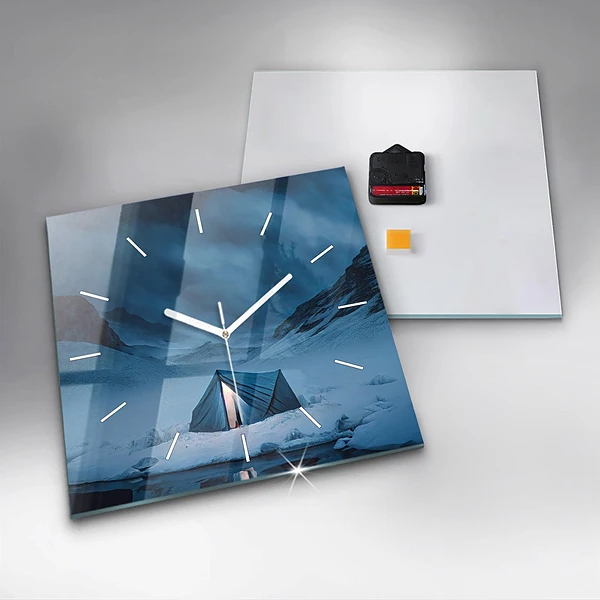 Wanduhr quadratisch mit motiv Zelt in den Bergen von Island
