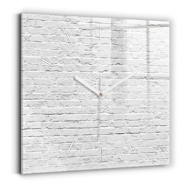 Wanduhr quadratisch Backsteinmauer