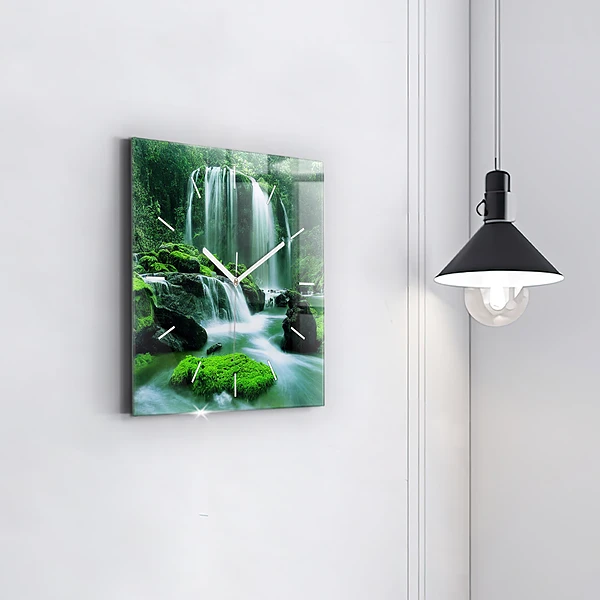 Wanduhr quadratisch Wasserfall zwischen Moos