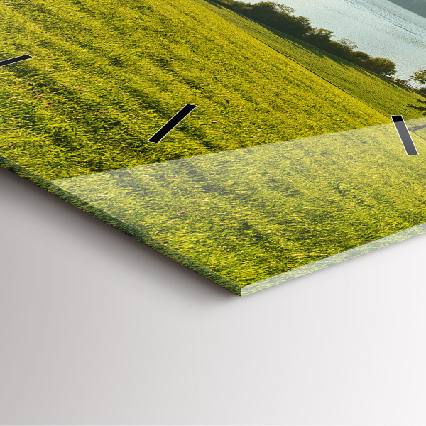 Wanduhr modern quadratisch Berge und Felder