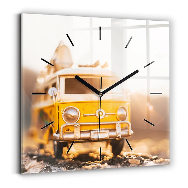 Wanduhr modern quadratisch Auto im Urlaub