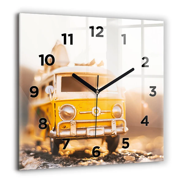 Wanduhr modern quadratisch Auto im Urlaub