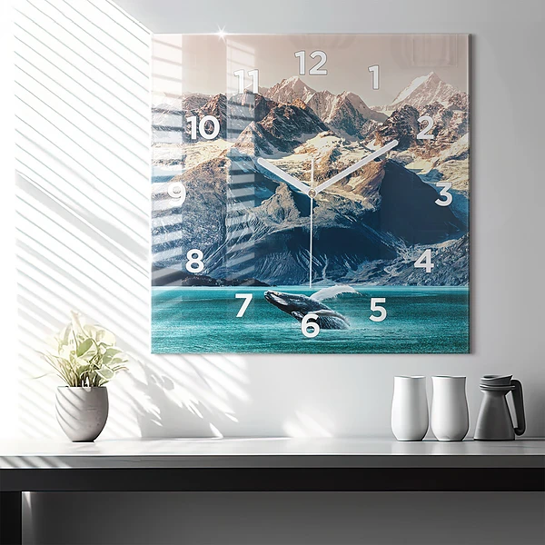 Wanduhr modern quadratisch Walfisch Wasser
