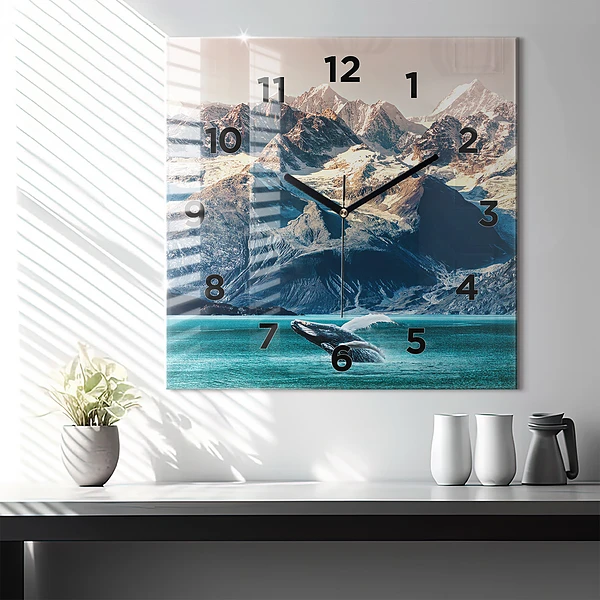 Wanduhr modern quadratisch Walfisch Wasser