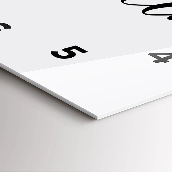 Wanduhr quadratisch Abenteuerliche Inschrift
