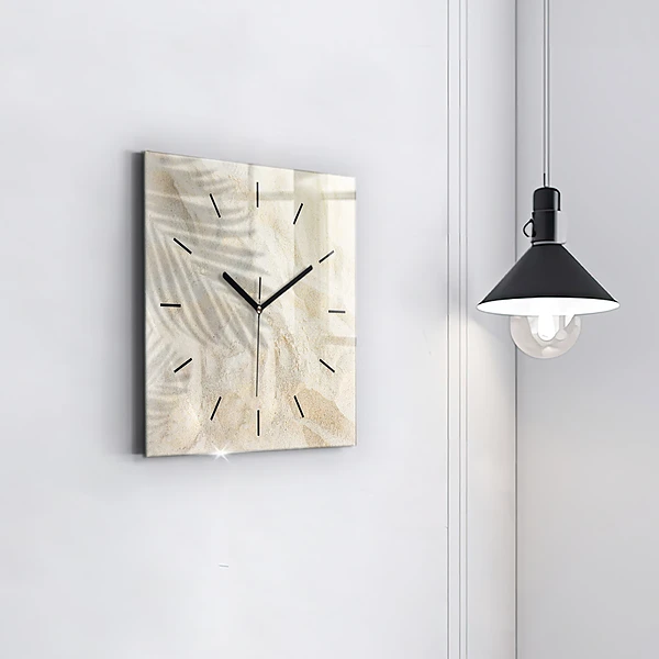 Wanduhr quadratisch Schatten einer Palme Sand