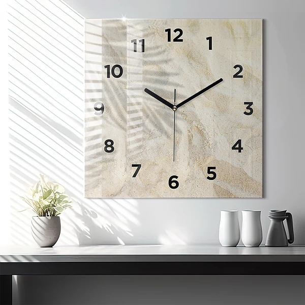 Wanduhr quadratisch Schatten einer Palme Sand