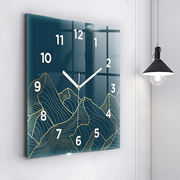 Wanduhr modern quadratisch Skizze von Bergen