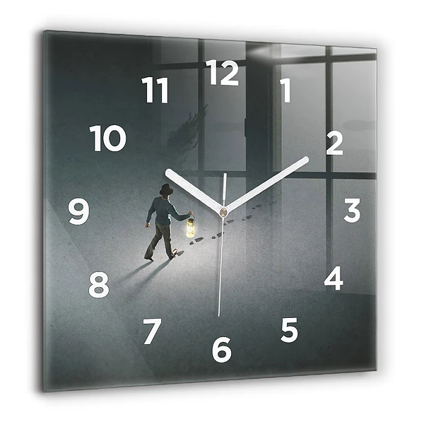 Wanduhr quadratisch Wanderer in der Dunkelheit