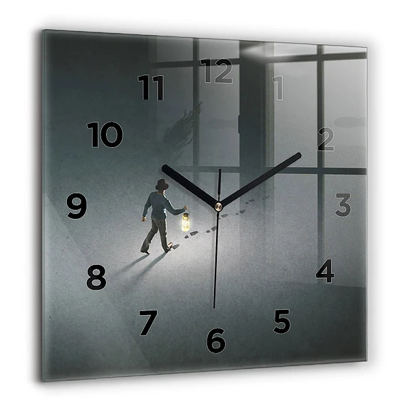 Wanduhr quadratisch Wanderer in der Dunkelheit