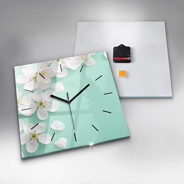 Wanduhr quadratisch Blühende Gänseblümchen