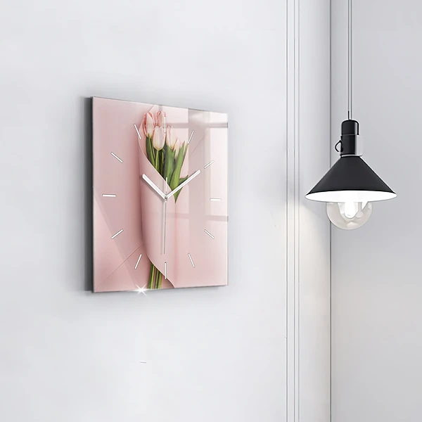 Wanduhr quadratisch Blumenstrauß aus Tulpenblüten