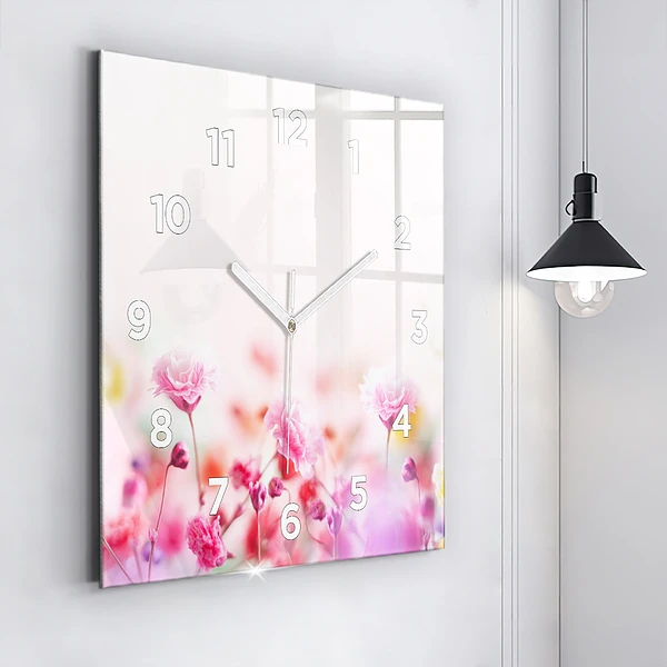 Wanduhr quadratisch mit motiv Blumen auf einer Wiese