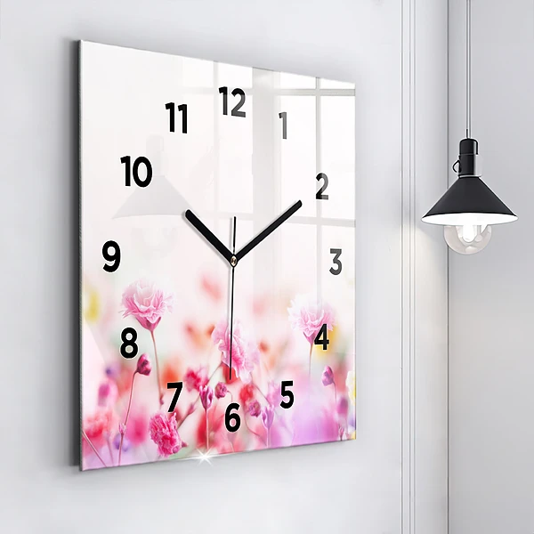 Wanduhr quadratisch mit motiv Blumen auf einer Wiese