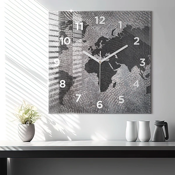 Wanduhr modern quadratisch Weltkarte Beton