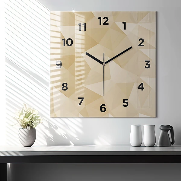 Wanduhr quadratisch Dreiecke abstrakt