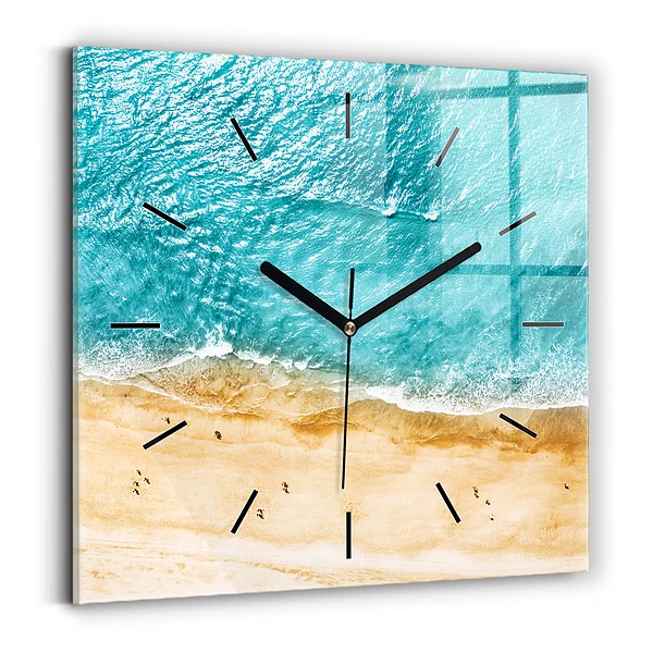 Wanduhr modern quadratisch Menschen am Meeresstrand
