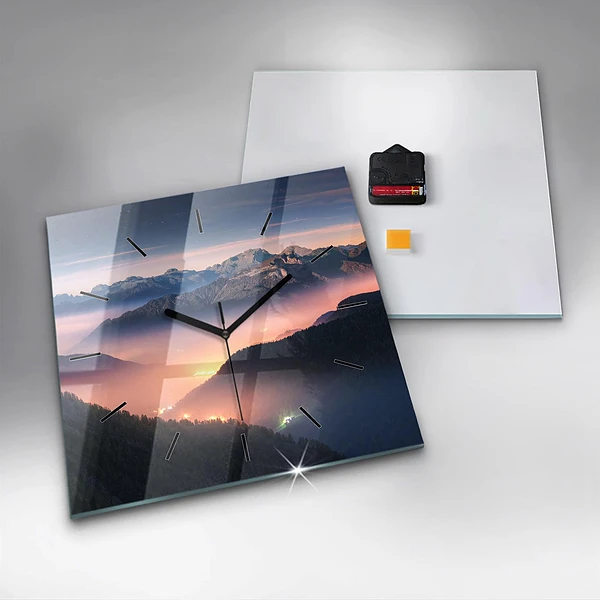 Wanduhr modern quadratisch Bergspitzen Landschaft