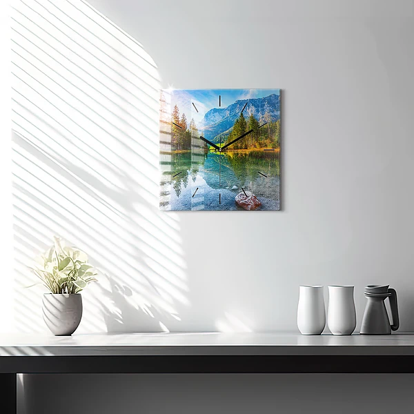 Wanduhr quadratisch Fluss Berge Landschaft