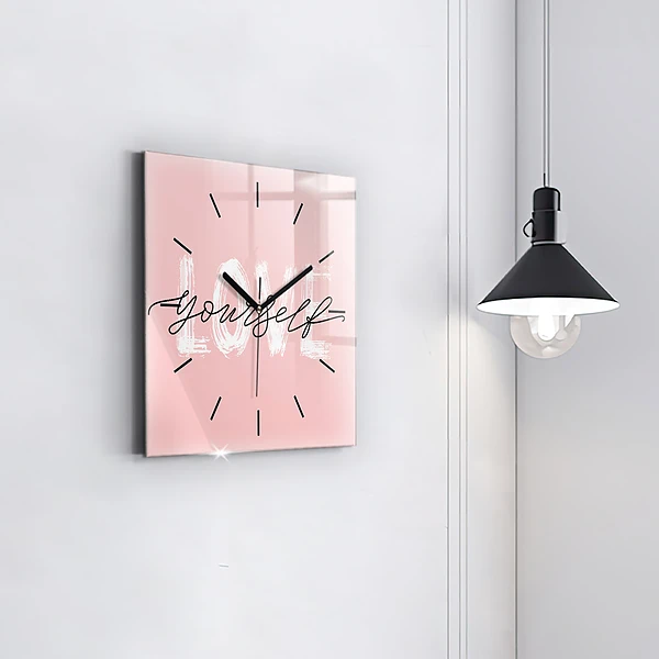Wanduhr quadratisch mit motiv Liebe dich selbst Inschrift