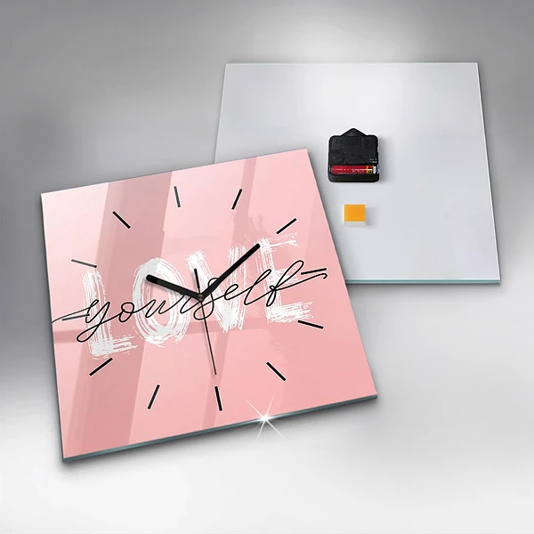 Wanduhr quadratisch mit motiv Liebe dich selbst Inschrift