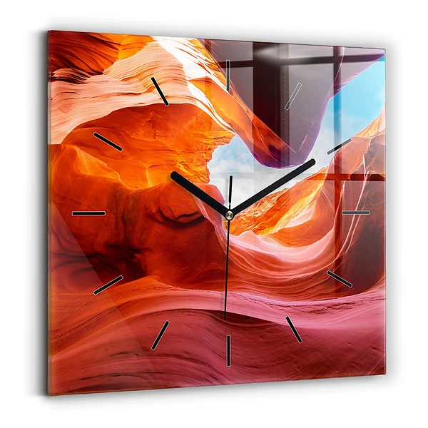 Wanduhr modern quadratisch Schlucht